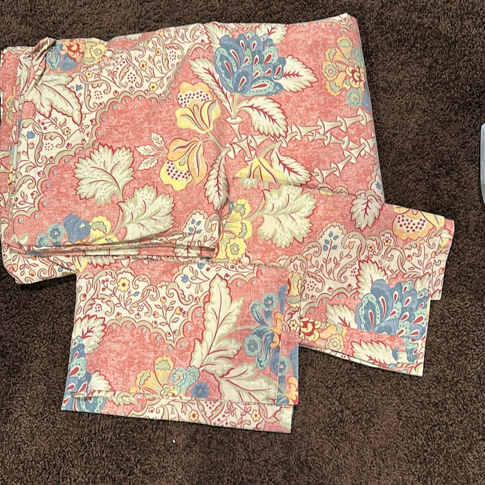 Pottery Barn/queen duvet